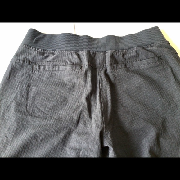Athleta Black Aliso Workout Pant Jogger 8 Grey - Picture 4 of 11